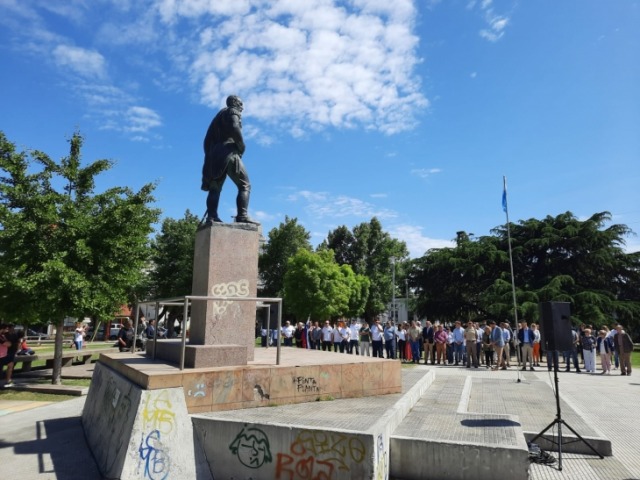 Acto protocolar por el 157 aniversario de Olavarra